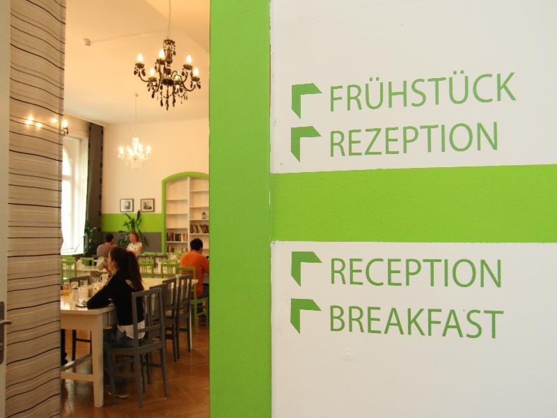 Hostel & Guesthouse Kaiser 23 Wien Exteriör bild