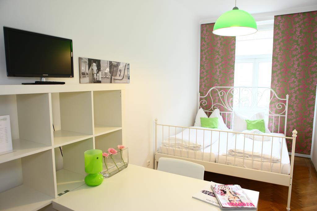 Hostel & Guesthouse Kaiser 23 Wien Rum bild